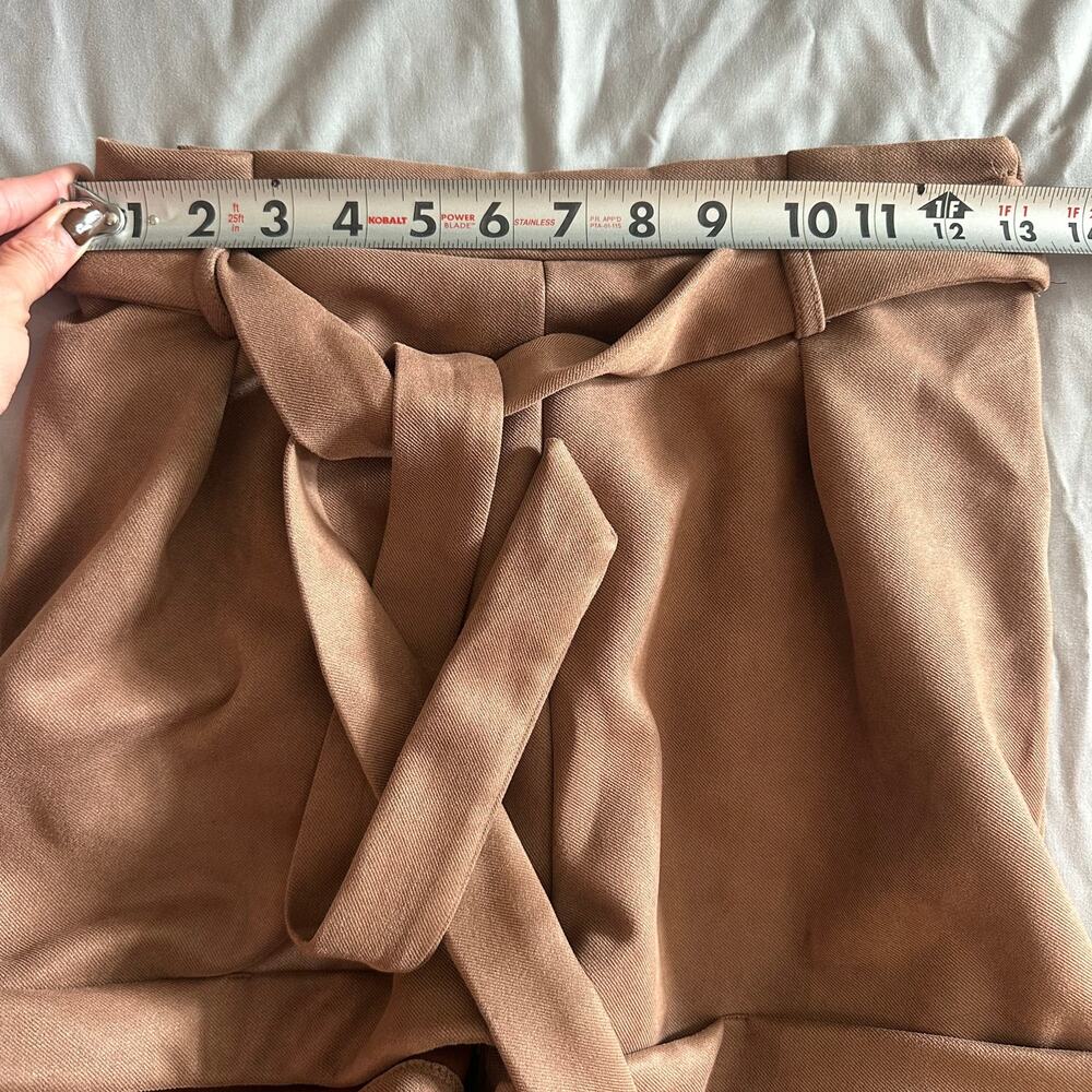 Blashe Tan, High Waisted, Suede, Belted, Cuffed Shorts- M - Picture 6 of 9